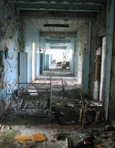 разрушенная больница