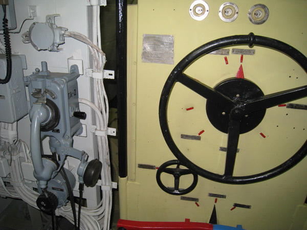 телефон на подводной лодке