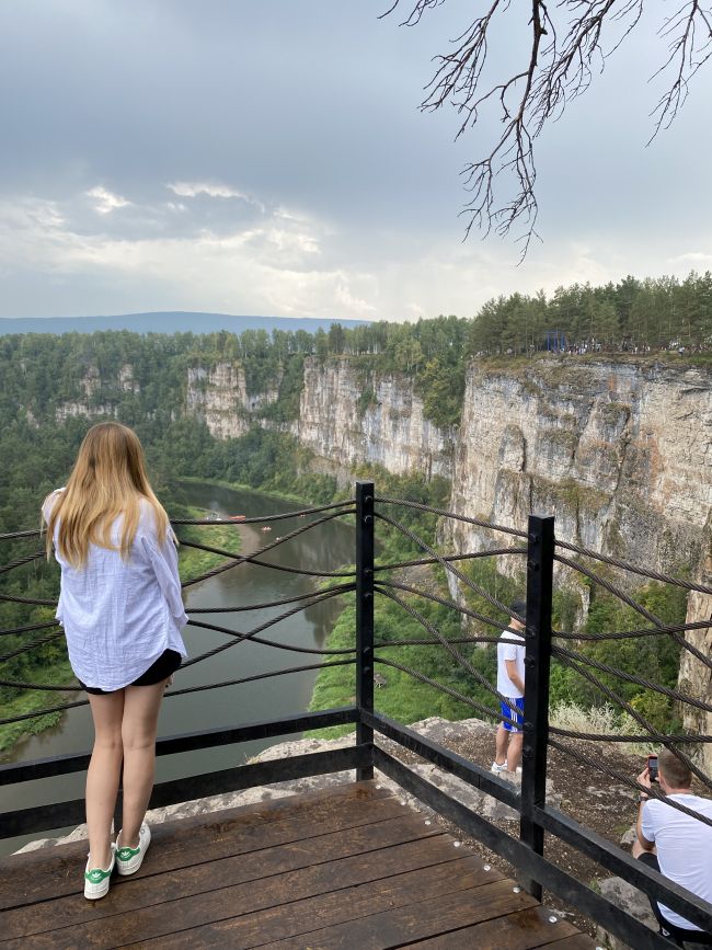 Большие притесы на реке Ай