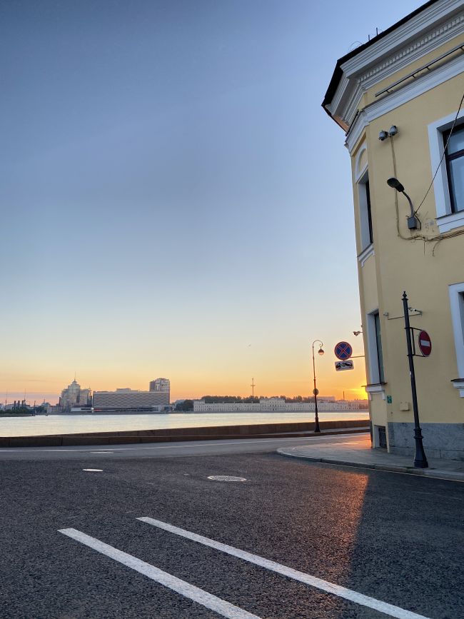 Как выглядят белые ночи в Петербурге 