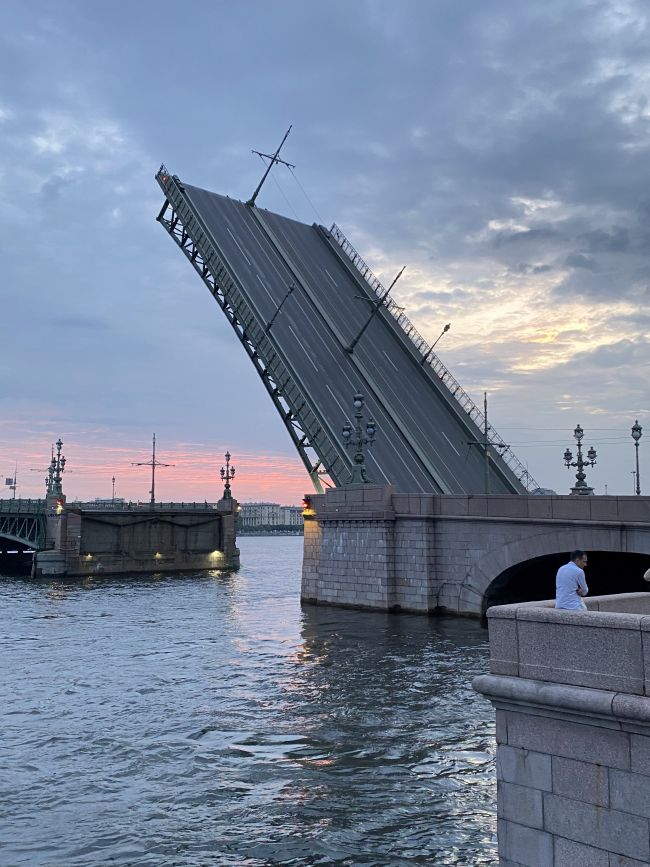 Белые ночи в Питере в июле